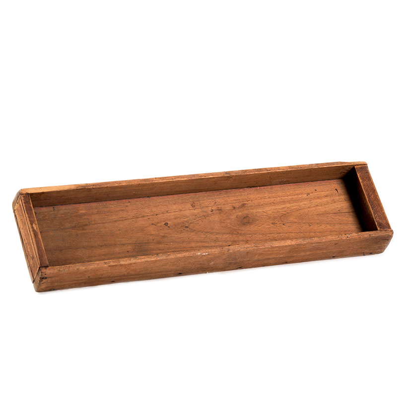 Caja madera rectangular antigua